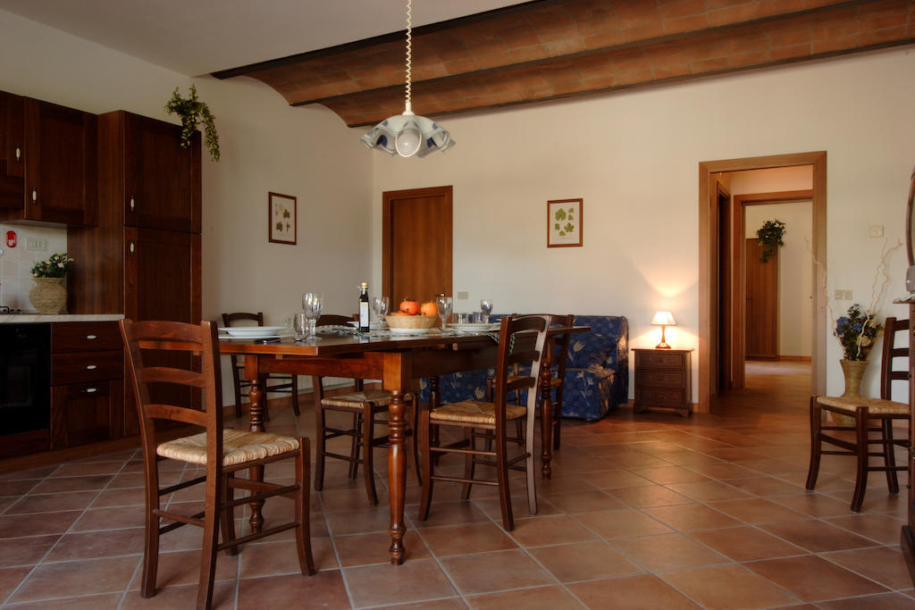 Agriturismo Quattro Pini Castagneto Carducci Habitación foto